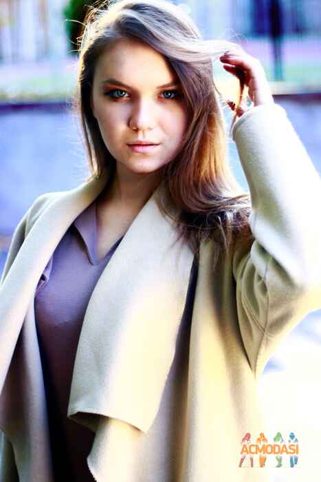 Олена  Бригинець фото №987804. Завантажено 21 Листопада 2016