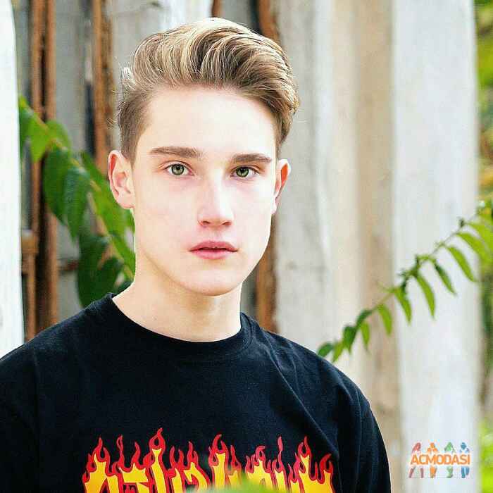 Денис  Батист фото №1052907. Завантажено 11 Травня 2017