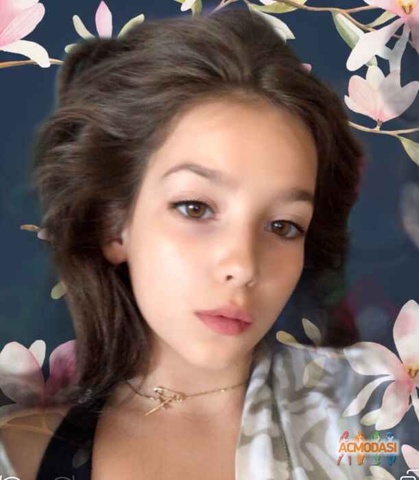 Полина Николаевна Кирпань фото №1408821. Завантажено 08 Червня 2019