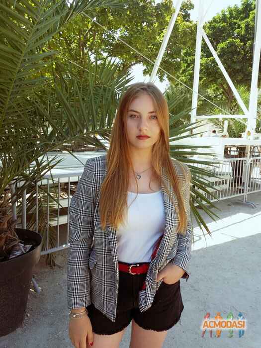 Taya  Chernyshova фото №1425557. Завантажено 22 Липня 2019