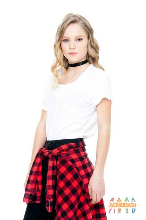 Настя Дмитриевна Гагаринова фото №1062443. Завантажено 04 Червня 2017