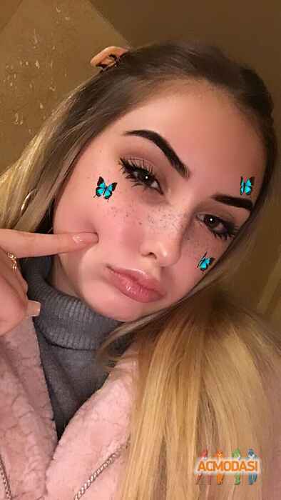 Каріна Валентинівна Ушакова фото №1528962. Завантажено 11 Травня 2020