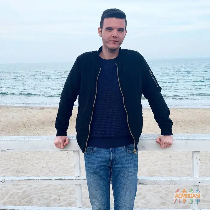 Владик  Сигута фото №1748174. Завантажено 05 Жовтня 2025