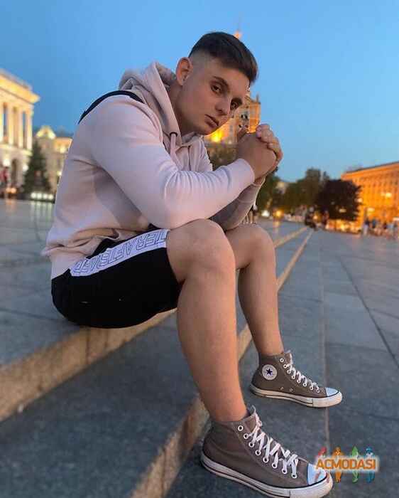 Владислав Володимирович Терлецький фото №1480395. Завантажено 26 Листопада 2019