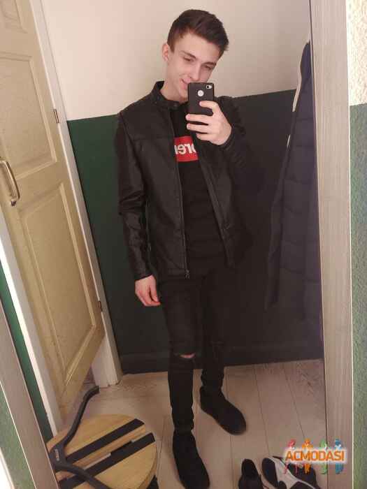 Любомир Олегович Банах фото №1173820. Завантажено 27 Січня 2018