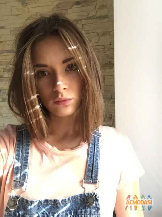 Дарина Олександрівна Гончаренко фото №1110331. Завантажено 29 Вересня 2017