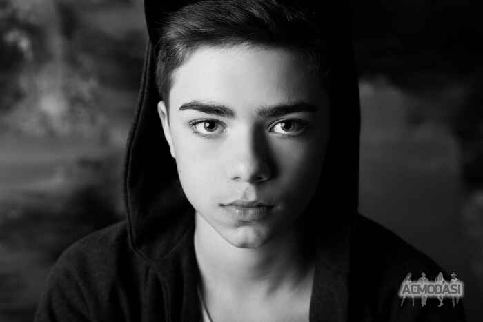 Володя Русланович Файзулін фото №1009989. Завантажено 21 Січня 2017