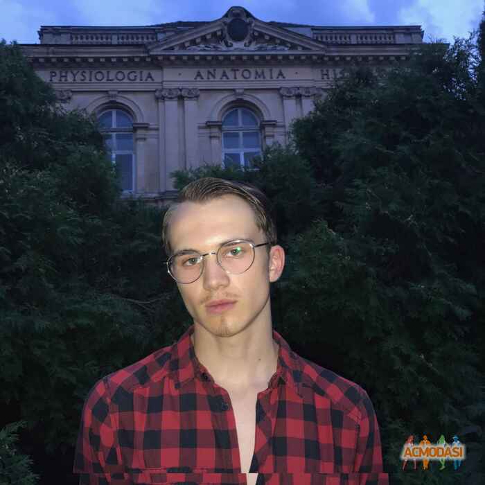 Дмитро   фото №1129754. Завантажено 04 Листопада 2017