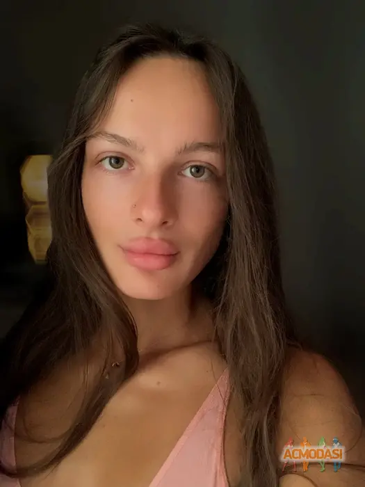 Зара  Стахова фото №1745753. Завантажено 01 Серпня 2025