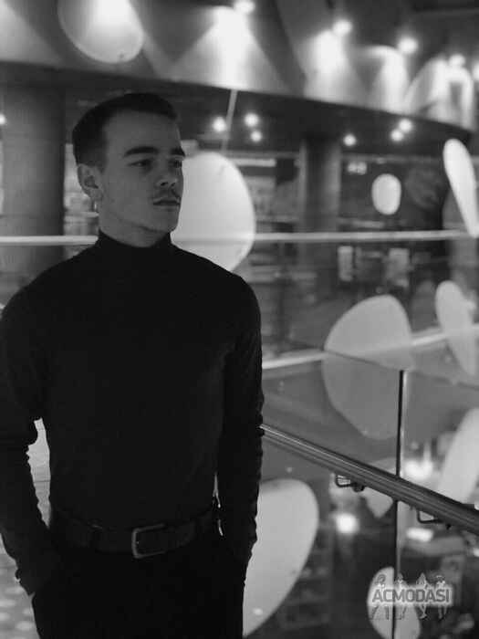 Богдан Анатолійович Максименко фото №1525642. Завантажено 28 Квітня 2020