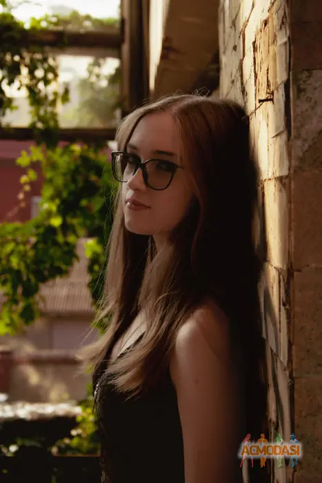 Емілія / Міла  Владіян фото №1751885. Завантажено 18 Січня 2026