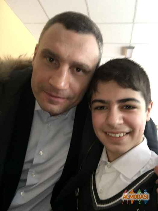 Влад Камович Аванесян фото №1204559. Завантажено 13 Березня 2018