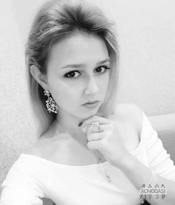 Ірина Русланівна Ломакіна фото №1240180. Завантажено 04 Червня 2018