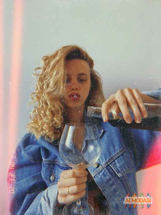 Настя Русланівна Дідун фото №1528072. Завантажено 07 Травня 2020