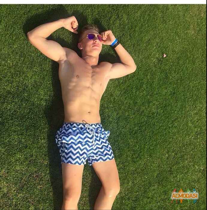 Данил Романович Романюта фото №1028239. Завантажено 05 Березня 2017