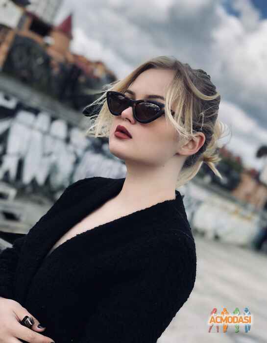Tanya  Holts фото №1317435. Завантажено 05 Листопада 2018