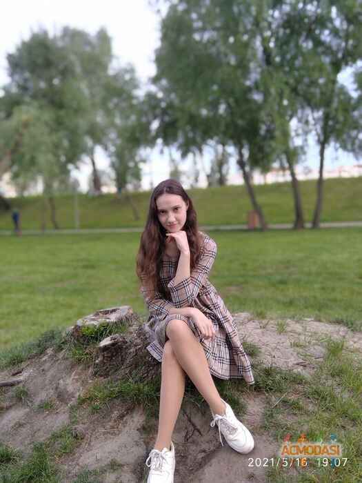 Аня  Асач