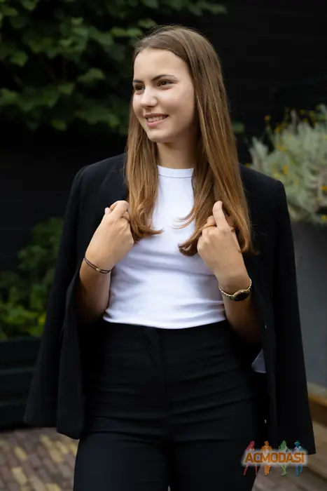 Ілона  Одноріг фото №1750901. Завантажено 27 Грудня 2025