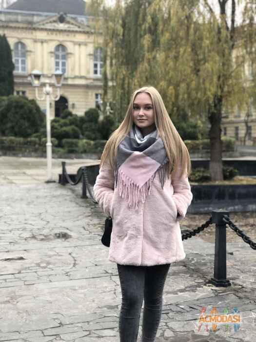 Карина  Мальована фото №1592887. Завантажено 17 Грудня 2020