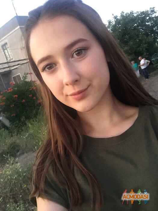 Олена Борисівна Сварник фото №1144564. Завантажено 28 Листопада 2017