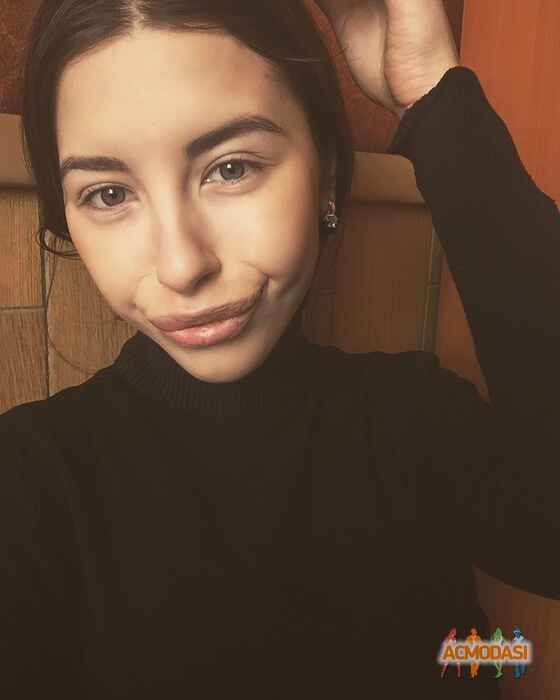 Дарья Викторовна Лысенко фото №1042288. Завантажено 11 Квітня 2017