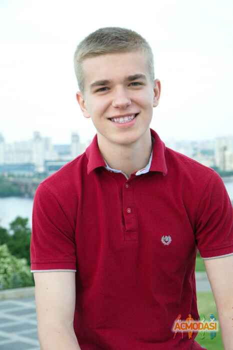 Роман Геннадійович Савич фото №1144752. Завантажено 28 Листопада 2017