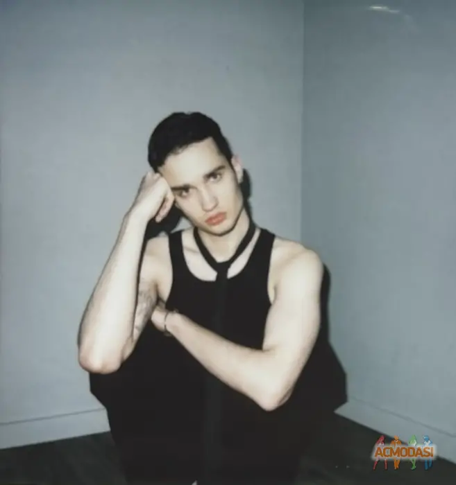 Данило  Тітов фото №1750726. Завантажено 21 Грудня 2025