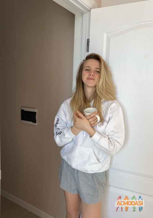 Настя Русланівна Дідун фото №1528071. Завантажено 07 Травня 2020