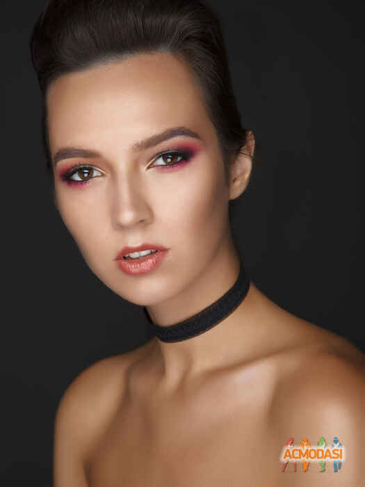 Юлія   фото №990945. Завантажено 29 Листопада 2016