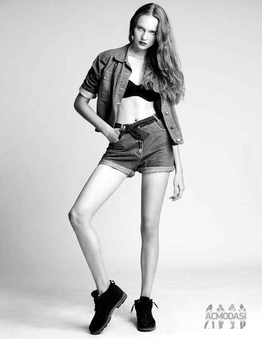 Маруся Костянтинівна Звнченко фото №963740. Завантажено 28 Вересня 2016