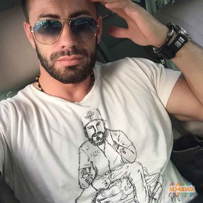 Владислав  Ескараев фото №1061354. Завантажено 01 Червня 2017