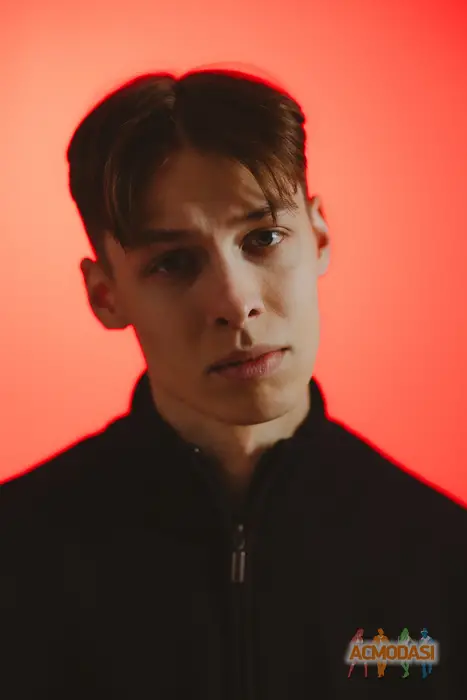 Владислав  Каретник фото №1749640. Завантажено 18 Листопада 2025