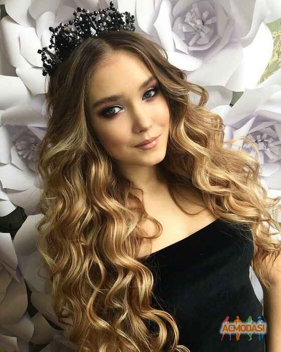 Юлия   фото №1407748. Завантажено 05 Червня 2019