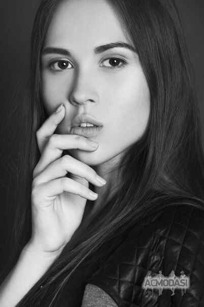 Алина Руслановна Коломиец фото №912014. Завантажено 20 Травня 2016