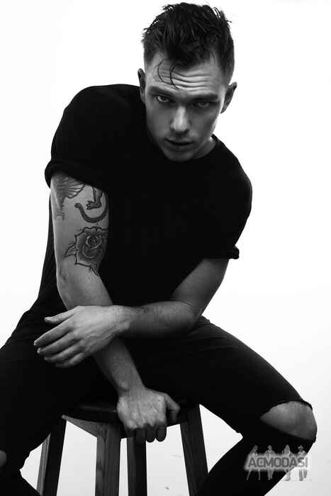 Максим   фото №1145127. Завантажено 29 Листопада 2017