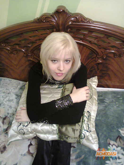 Тана  Холтон фото №856338. Завантажено 29 Листопада 2015