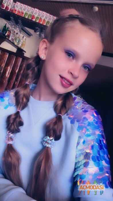 Марго Юрьевна Позднякова фото №1427258. Завантажено 26 Липня 2019