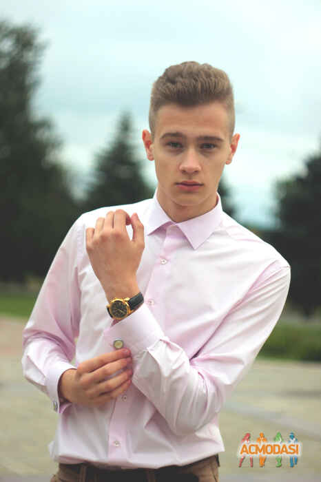 Максим   фото №815337. Завантажено 20 Липня 2015