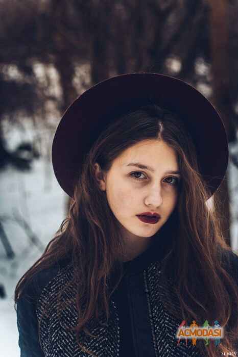 Юля  Бурдина. фото №1029629. Завантажено 09 Березня 2017