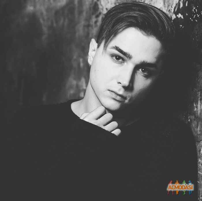 Амелин Юрий Игоревич фото №1145095. Завантажено 29 Листопада 2017