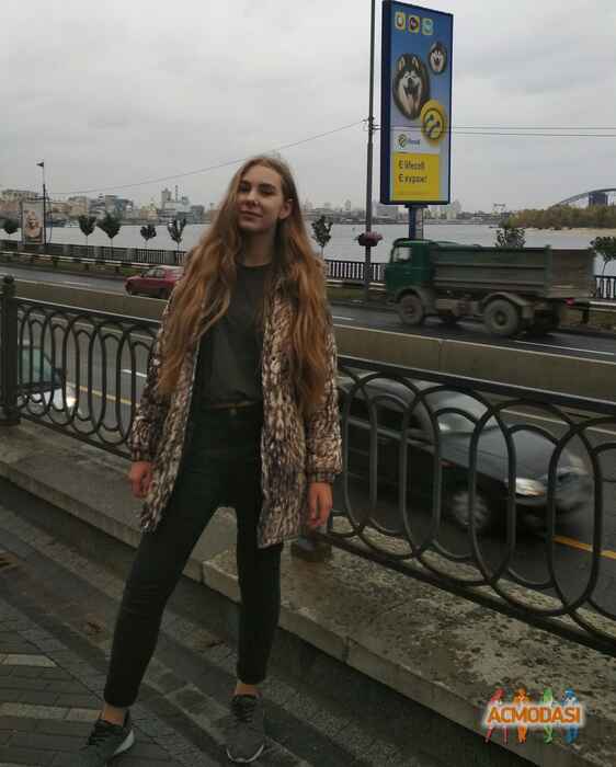 Яна Игоревна Цымбалюк фото №1198126. Завантажено 01 Березня 2018