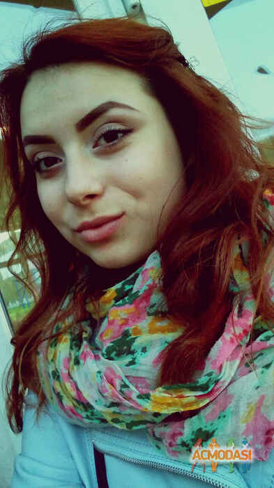 Лора Анатольевна Зюзина фото №1053390. Завантажено 13 Травня 2017