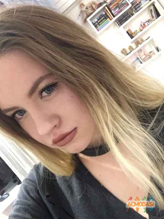 Оксана Зайченко Русланівна фото №1179676. Завантажено 05 Лютого 2018