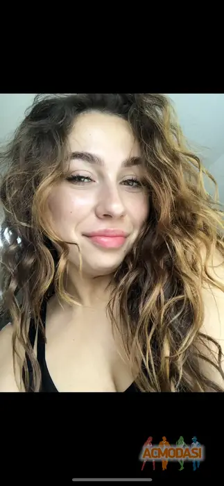 Уляна Володимирівна Комзюк фото №1748715. Завантажено 19 Жовтня 2025