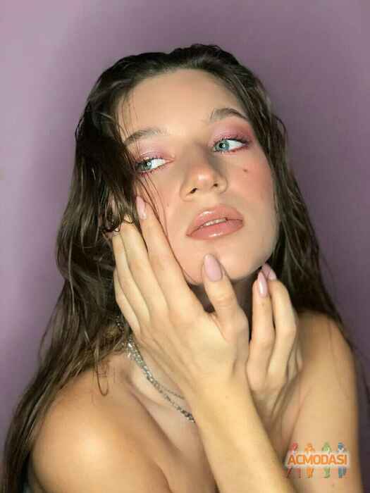 Anastasia  Uleskova фото №1613464. Завантажено 11 Березня 2021