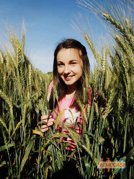 Lena  Malakhovskaya фото №1058499. Завантажено 25 Травня 2017