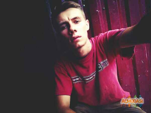 Максим Костянтинович Овчаренко фото №1126211. Завантажено 29 Жовтня 2017