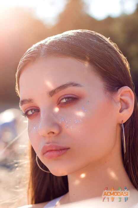 Yaroslava  Tolstaya фото №1588008. Завантажено 30 Листопада 2020