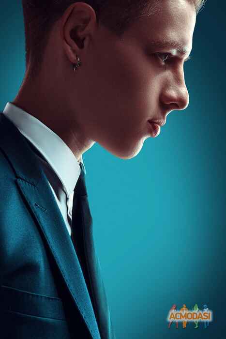 Владлен  Владимирович фото №994786. Завантажено 07 Грудня 2016