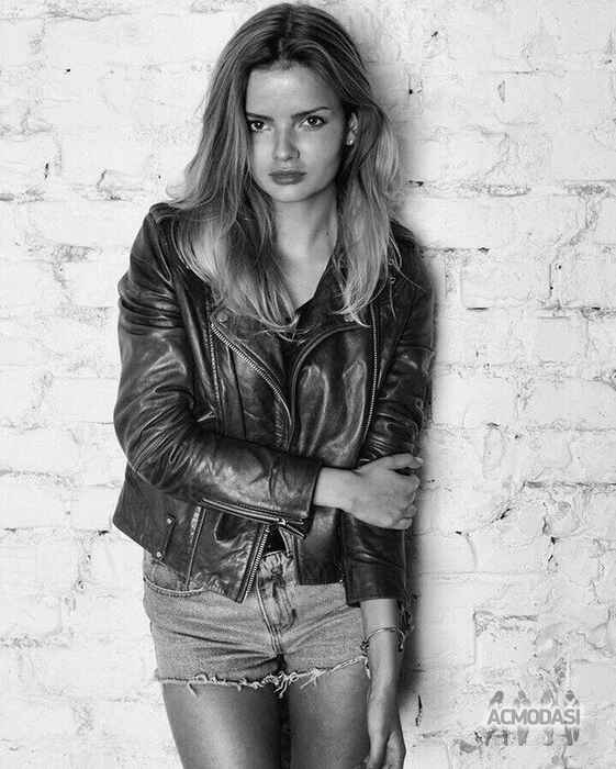 Виктория Виталиевна Мазурец фото №1037405. Завантажено 29 Березня 2017